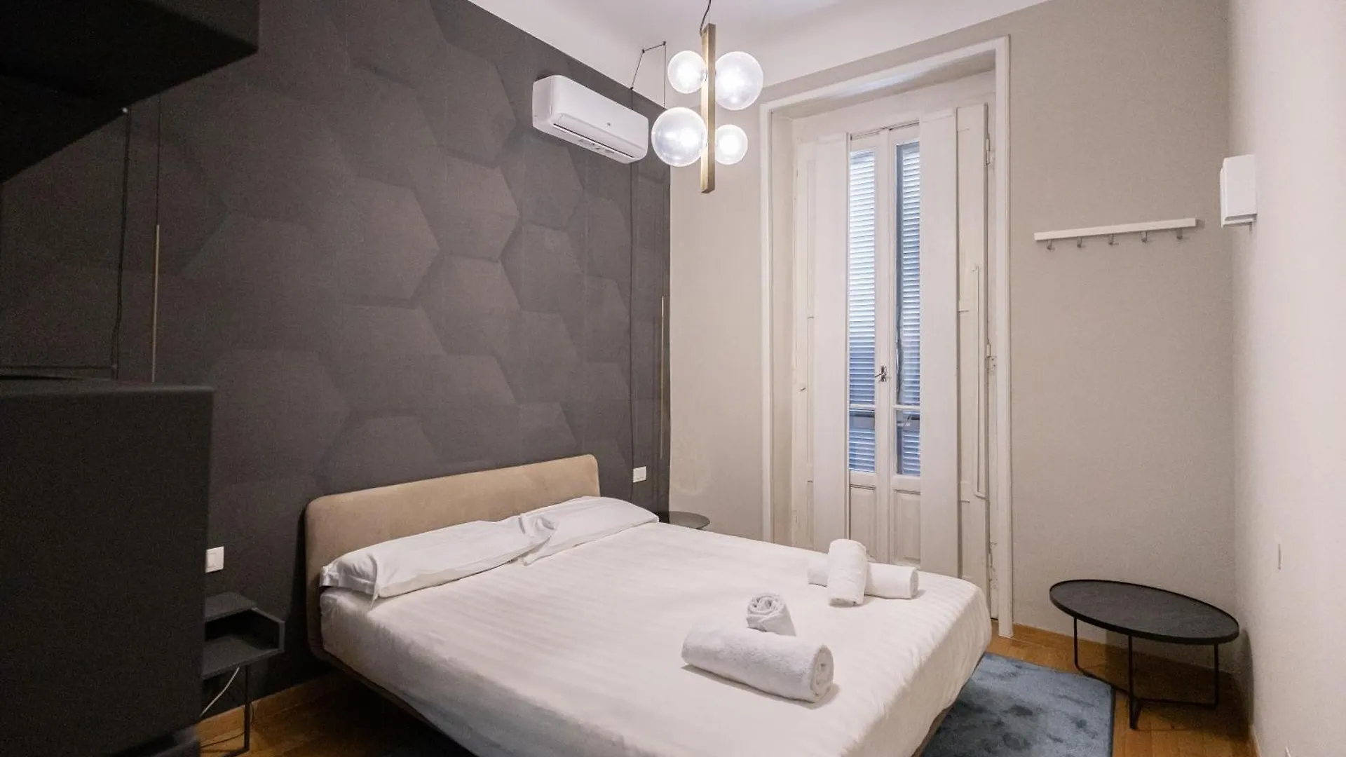 Apartment Splendido Appartamento In Loreto M1 M2 Milan