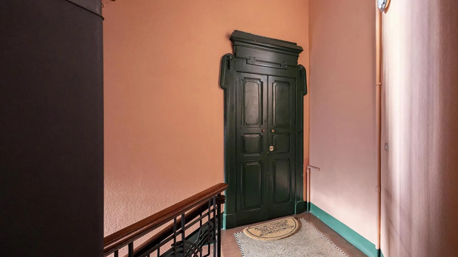Splendido Appartamento In Loreto M1 M2 Milán Apartmán