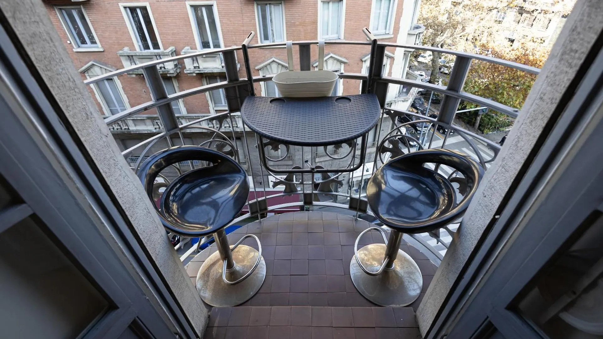 Splendido Appartamento In Loreto M1 M2 Milán